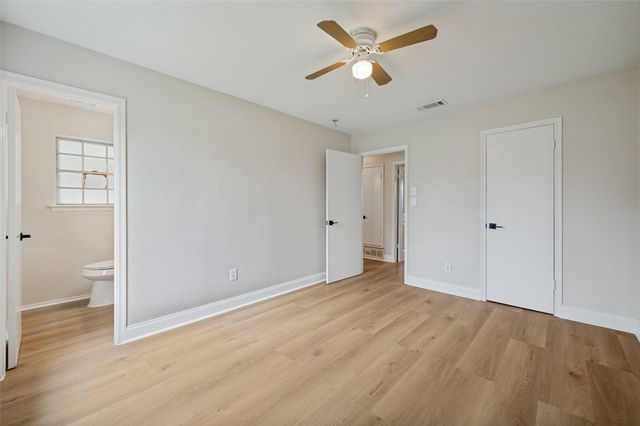 901 Meadow Mead Drive, Allen, TX 75002