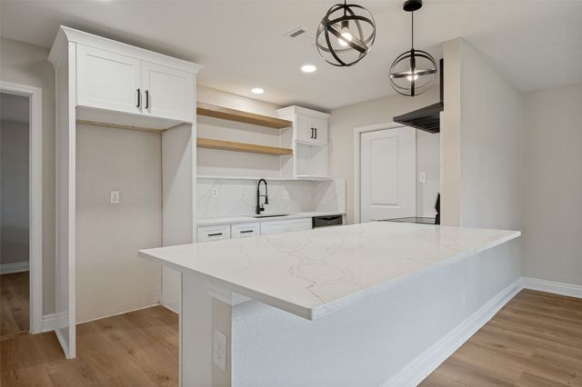 901 Meadow Mead Drive, Allen, TX 75002