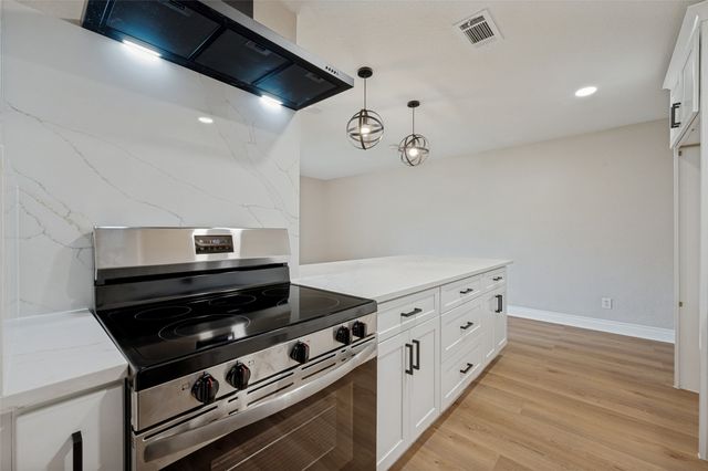 901 Meadow Mead Drive, Allen, TX 75002