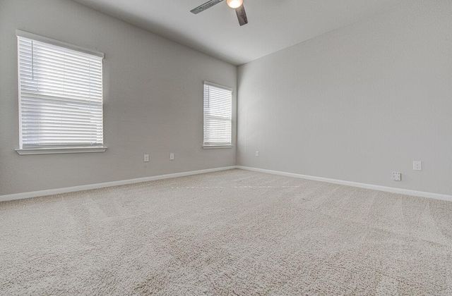 6705 Loretta White LN, Austin, TX 78744