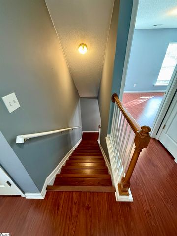 4 Oyster Bay Court, Mauldin, SC 29662