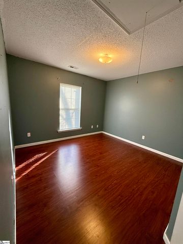 4 Oyster Bay Court, Mauldin, SC 29662