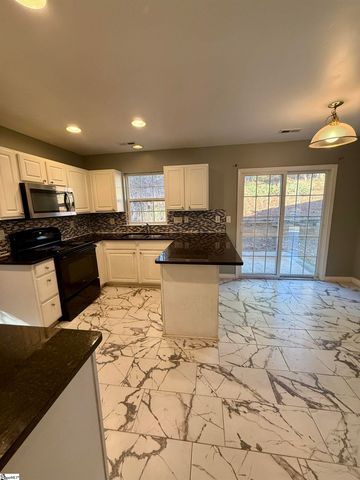 4 Oyster Bay Court, Mauldin, SC 29662