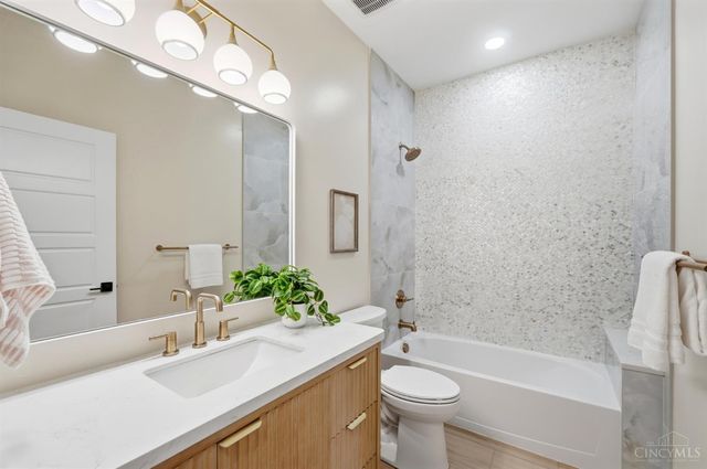1635 Clayton Street, Cincinnati, OH 45206