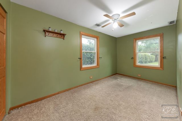 1912 Burlington Avenue, Lisle, IL 60532