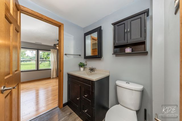 1912 Burlington Avenue, Lisle, IL 60532