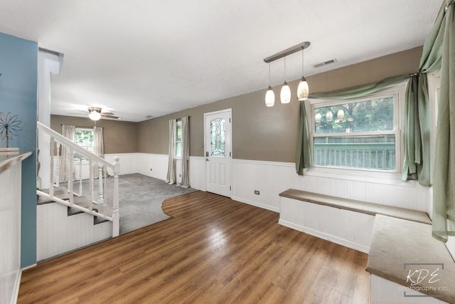 1912 Burlington Avenue, Lisle, IL 60532