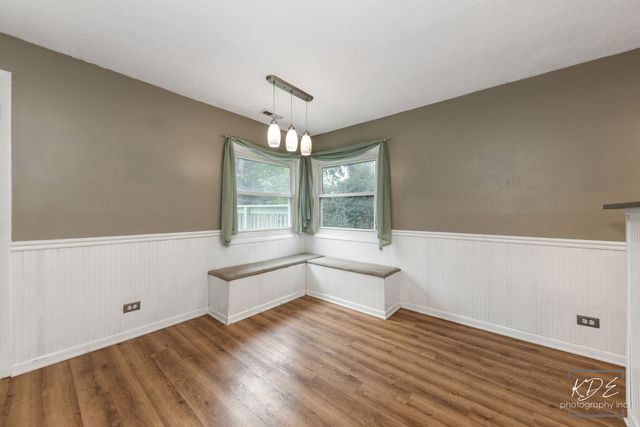 1912 Burlington Avenue, Lisle, IL 60532