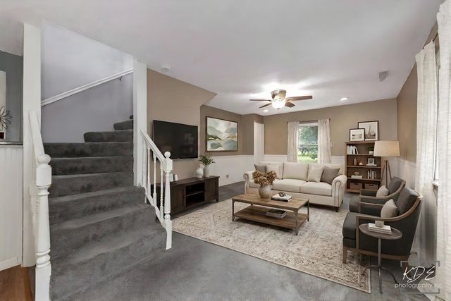 1912 Burlington Avenue, Lisle, IL 60532