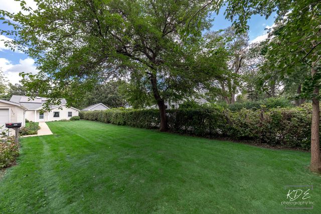 1912 Burlington Avenue, Lisle, IL 60532