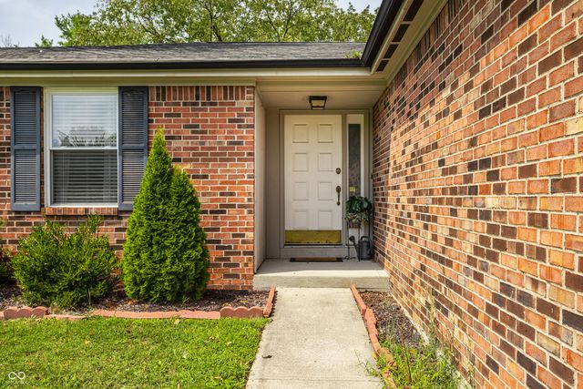 5668 Liberty Creek Drive W, Indianapolis, IN 46254