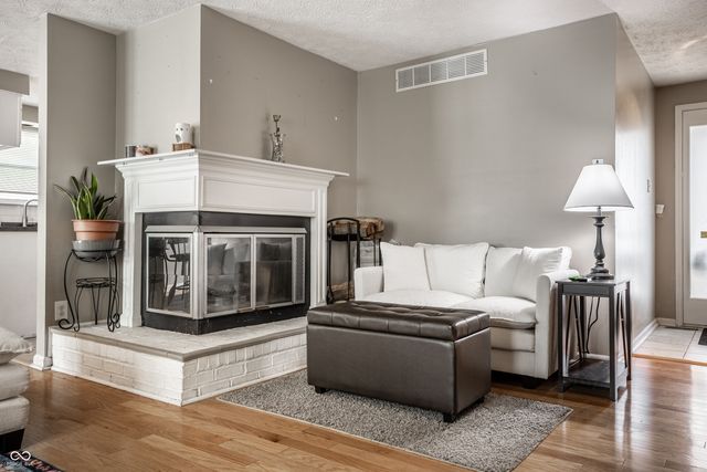5668 Liberty Creek Drive W, Indianapolis, IN 46254