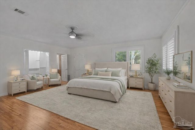 15 Lakeside Dr, Pensacola, FL 32507