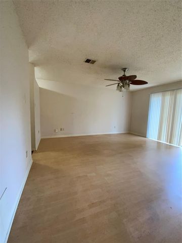 5027 Kleinway Dr, Houston, TX 77066