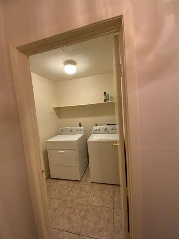 5027 Kleinway Dr, Houston, TX 77066