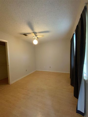 5027 Kleinway Dr, Houston, TX 77066