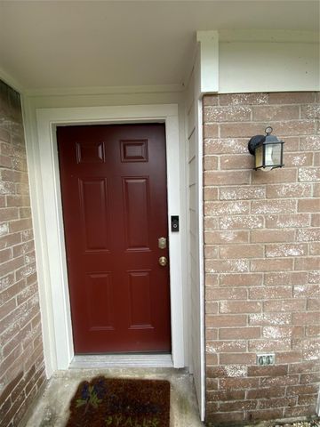 5027 Kleinway Dr, Houston, TX 77066