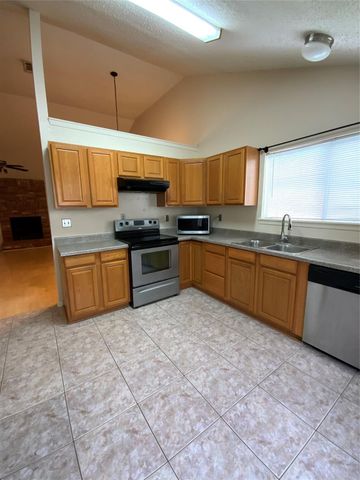 5027 Kleinway Dr, Houston, TX 77066