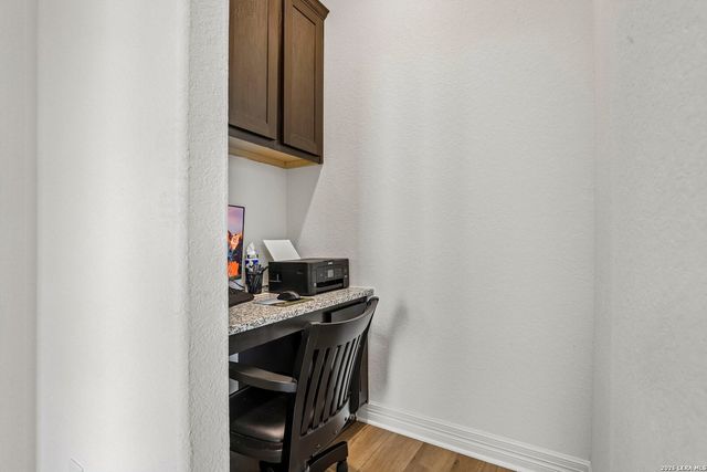 925 Nolte Bnd, Seguin, TX 78155