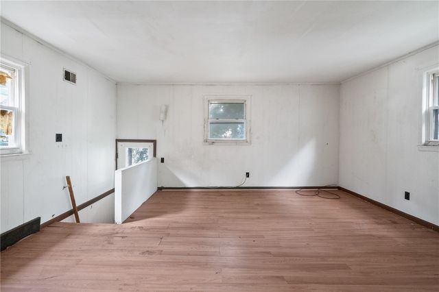 525 Larimer Ave, Turtle Creek, PA 15145