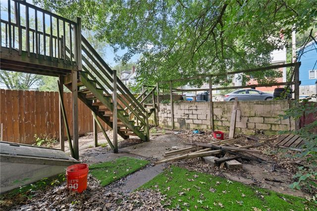 525 Larimer Ave, Turtle Creek, PA 15145