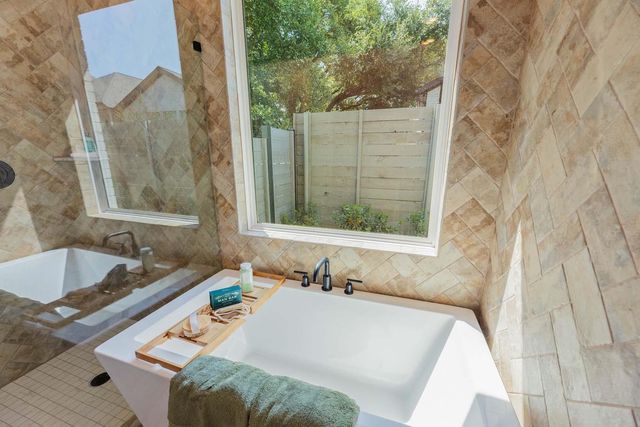 101 Blackberry CV, Georgetown, TX 78628