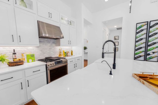 101 Blackberry CV, Georgetown, TX 78628