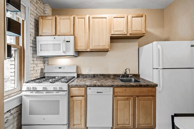 2218 Nicollet Avenue 23, Minneapolis, MN 55404