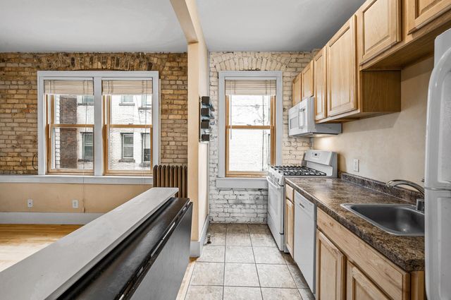 2218 Nicollet Avenue 23, Minneapolis, MN 55404