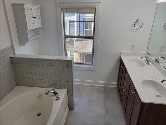 655 Mead Street SE 38, Atlanta, GA 30312