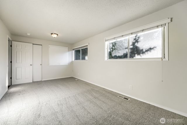 25110 35th Avenue S, Kent, WA 98032