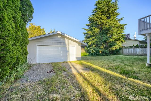 25110 35th Avenue S, Kent, WA 98032
