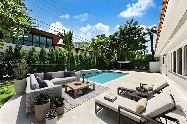 1410 Bird Rd, Coral Gables, FL 33146