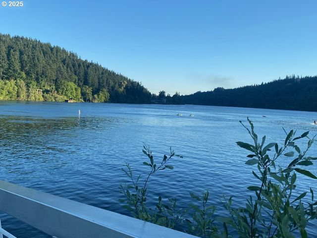 1694 16TH St, West Linn, OR 97068