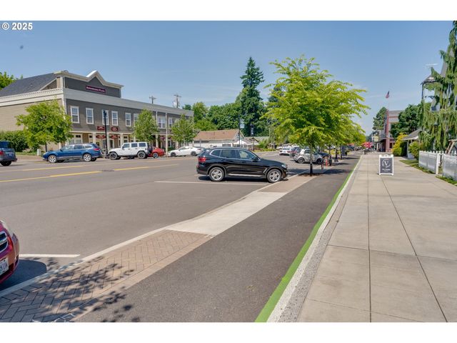 1694 16TH St, West Linn, OR 97068