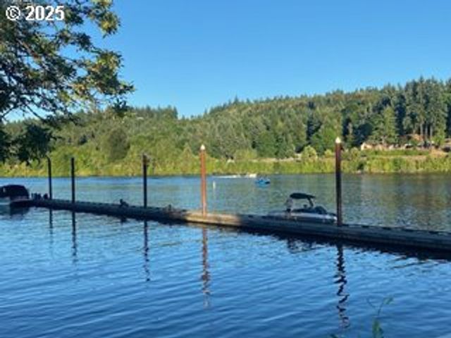 1694 16TH St, West Linn, OR 97068