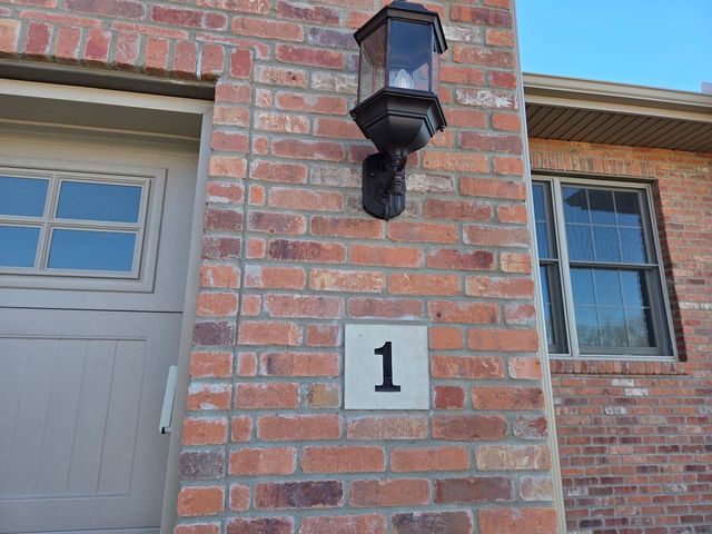 1 Saint Ivans Circle, Bloomington, IL 61705