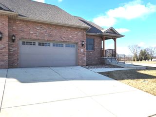 1 Saint Ivans Circle, Bloomington, IL 61705