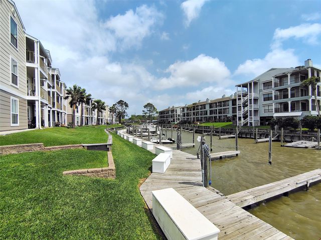 205 Yacht Club Lane 205, Seabrook, TX 77586