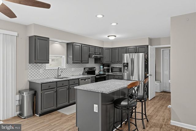 103 DESCHLER BLVD, Clayton, NJ 08312