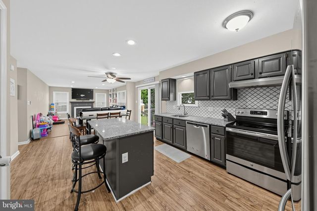103 DESCHLER BLVD, Clayton, NJ 08312