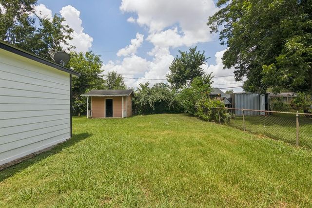 1408 Scarborough Lane, Pasadena, TX 77502