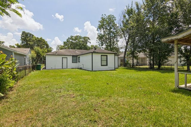 1408 Scarborough Lane, Pasadena, TX 77502