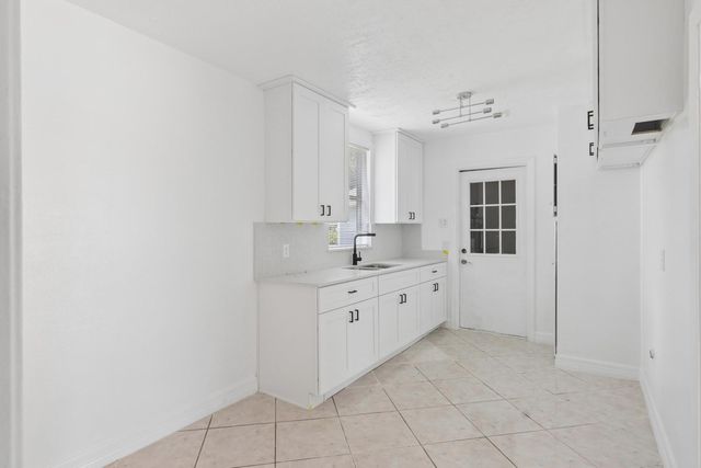 1408 Scarborough Lane, Pasadena, TX 77502