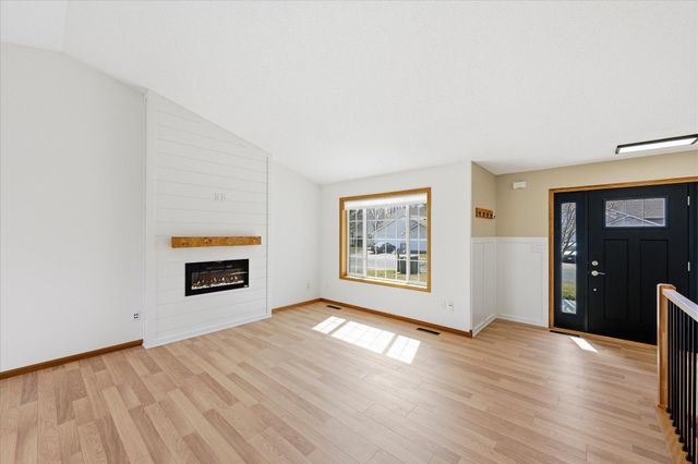 153 Pheasant Ridge Drive, Montrose, MN 55363