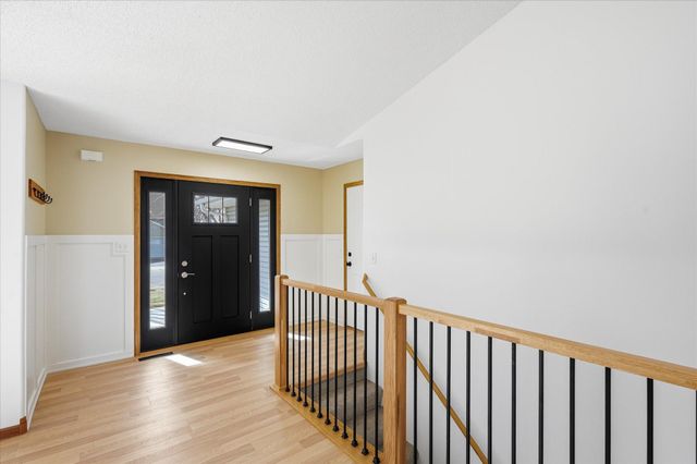 153 Pheasant Ridge Drive, Montrose, MN 55363