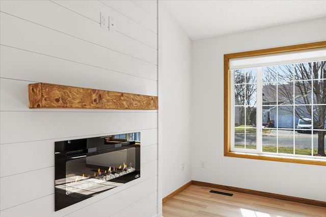 153 Pheasant Ridge Drive, Montrose, MN 55363