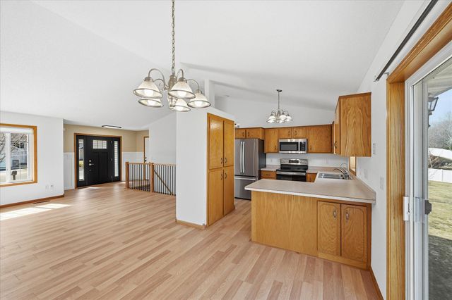 153 Pheasant Ridge Drive, Montrose, MN 55363