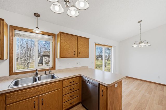 153 Pheasant Ridge Drive, Montrose, MN 55363