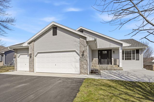 153 Pheasant Ridge Drive, Montrose, MN 55363